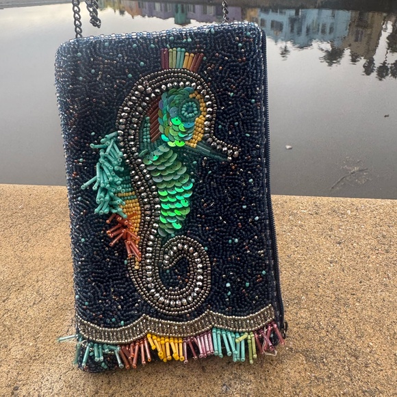 Mary Frances Coasting Along Seahorse Phone Pouch Crossbody Purse - Picture 1 of 3
